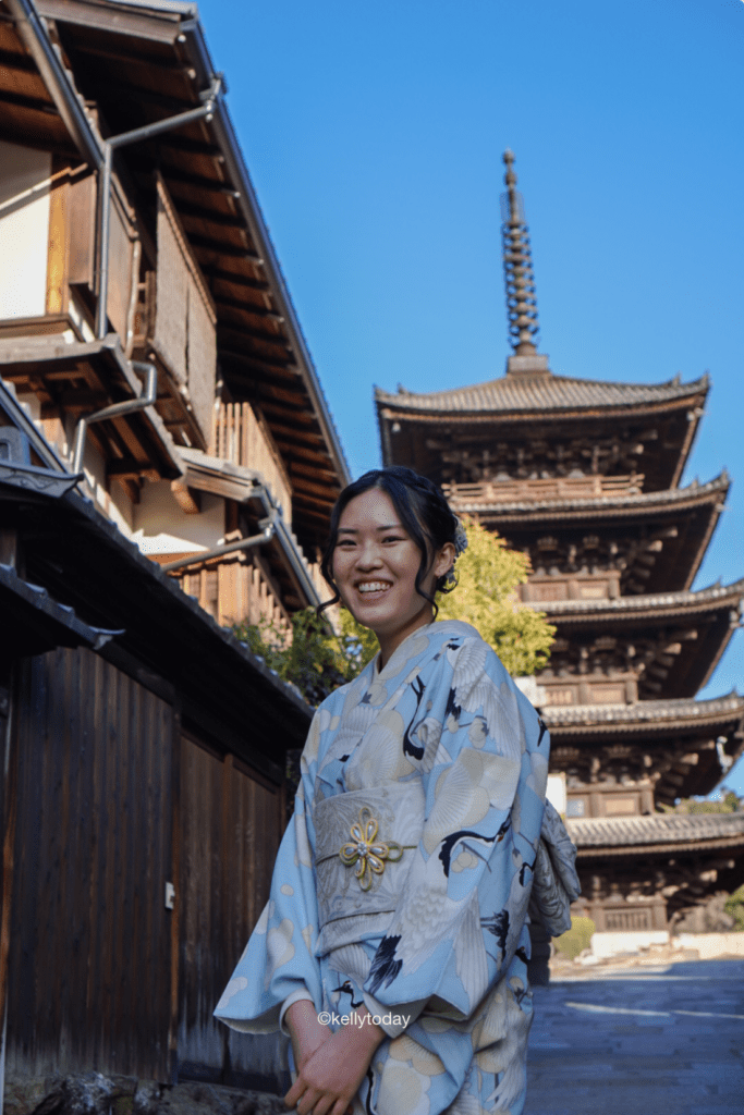 How to Rent a Kimono in Japan. Find the best places to rent a kimono.