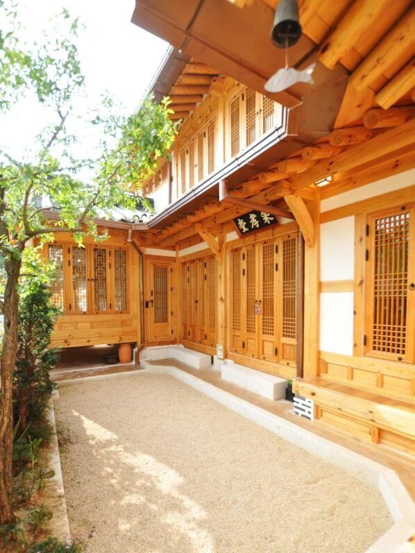 Must-See Place in Seoul: Eunpyeong Hanok Village