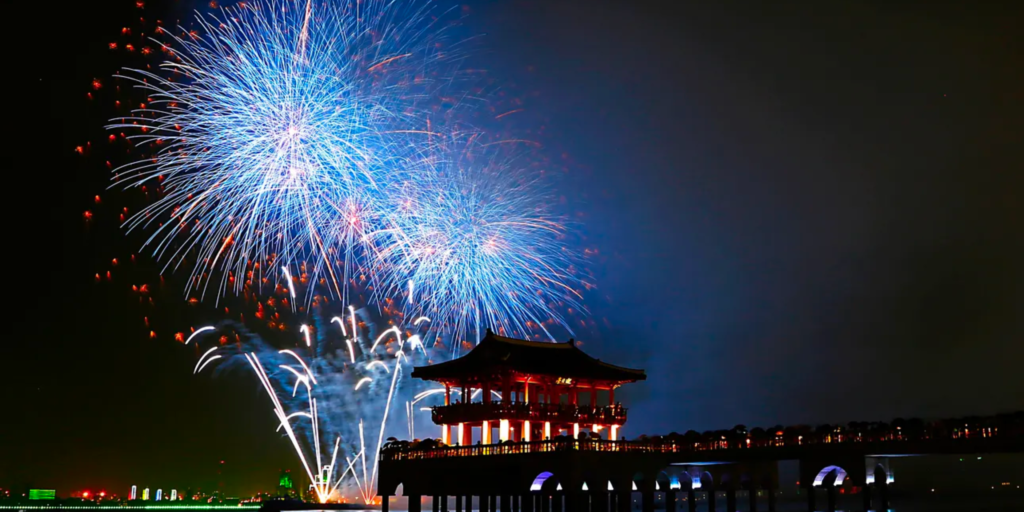 Pohang Travel Guide: Things to do in Pohang (포항) - Pohang International Fireworks Festival.