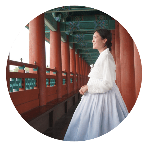 Must Know Tips for a Hanbok Rental in South Korea. Hanbok Rental in Seoul, South Korea.